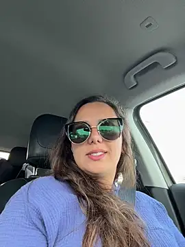 Snapshot of bellag825 chatting on 07-20-26, 01:02 bellag825 online show from 07-20-26, 01:02