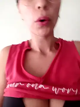 Snapshot of roxy_soe chatting on 07-18-26, 04:00 roxy soe online show from 07-18-26, 04:00