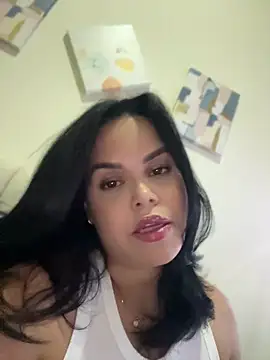 Snapshot of AliceStarshine chatting on 05-28-26, 03:04 AliceStarshine online show from 05-28-26, 03:04