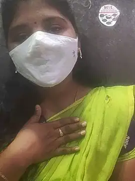 Snapshot of Roja_sexy chatting on 07-18-26, 04:00 Roja sexy online show from 07-18-26, 04:00
