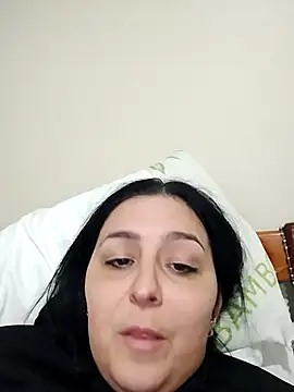 Snapshot of valeria1883 chatting on 07-07-26, 04:04 valeria1883 online show from 07-07-26, 04:04