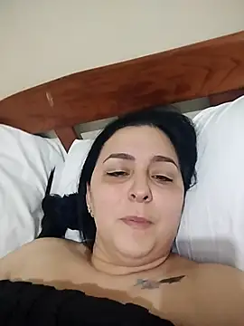 Snapshot of valeria1883 chatting on 07-07-26, 02:21 valeria1883 online show from 07-07-26, 02:21