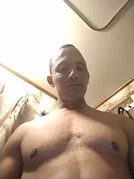 Snapshot of Elcauss chatting on 07-06-26, 09:17 Elcauss online show from 07-06-26, 09:17