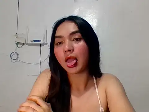 Snapshot of EtherealRae chatting on 07-14-26, 06:57 EtherealRae online show from 07-14-26, 06:57