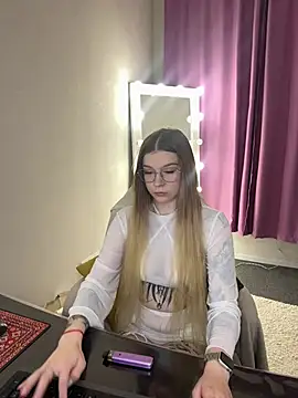 Amy Davesss online show from 07-08-26, 12:37
