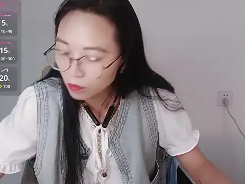 Snapshot of JiaQi-170 chatting on 07-08-26, 03:49 JiaQi-170 online show from 07-08-26, 03:49