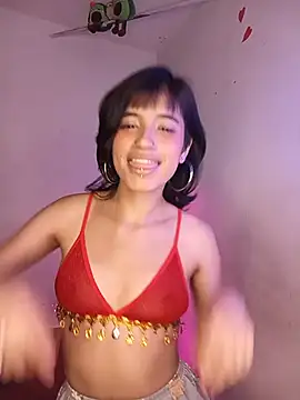 Snapshot of Celeste_lumi chatting on 07-17-26, 12:34 Celeste lumi online show from 07-17-26, 12:34