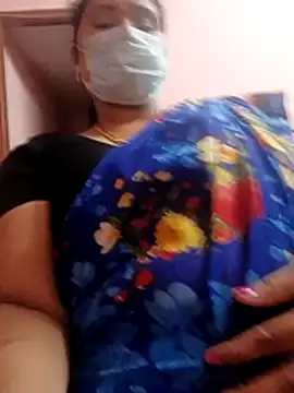 Snapshot of tamil_queen_29 chatting on 07-14-26, 05:40 tamil queen 29 online show from 07-14-26, 05:40