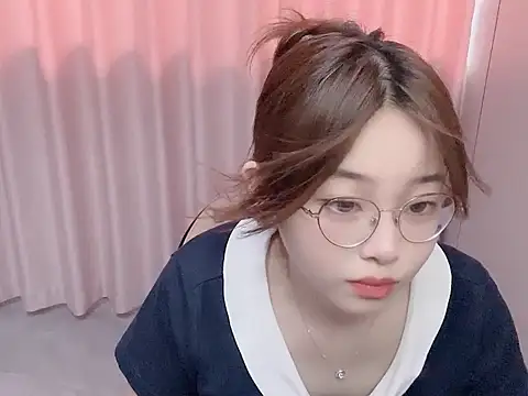 Snapshot of zz88z chatting on 07-08-26, 03:00 zz88z online show from 07-08-26, 03:00