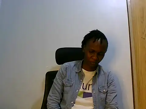 Snapshot of Little_Flower01 chatting on 07-08-26, 08:46 Little Flower01 online show from 07-08-26, 08:46