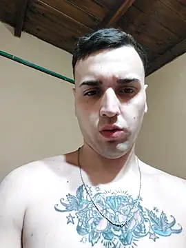 Snapshot of Agusss_2000 chatting on 07-18-26, 01:21 Agusss 2000 online show from 07-18-26, 01:21