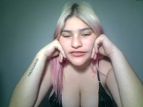 Snapshot of Deliciousbaby22 chatting on 07-20-26, 06:17 Deliciousbaby22 online show from 07-20-26, 06:17