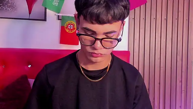 Snapshot of Danny_prince chatting on 07-16-26, 12:11 Danny prince online show from 07-16-26, 12:11
