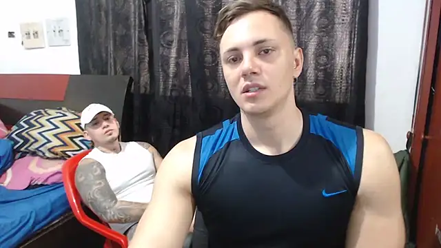 Snapshot of kike_energy chatting on 10-11-25, 04:05 kike energy online show from 10-11-25, 04:05