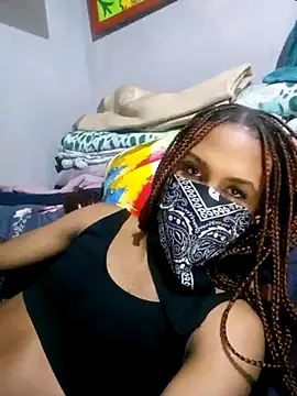 Snapshot of phiwe22 chatting on 07-11-26, 02:36 phiwe22 online show from 07-11-26, 02:36