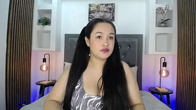 Clohe Jones online show from 07-25-26, 01:19