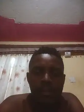 Snapshot of Toti_001 chatting on 07-17-26, 03:18 Toti 001 online show from 07-17-26, 03:18