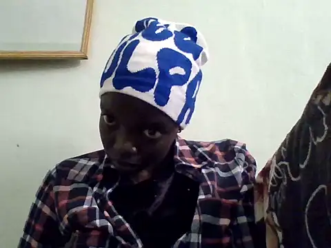 Snapshot of Bellahmin chatting on 07-15-26, 02:55 Bellahmin online show from 07-15-26, 02:55