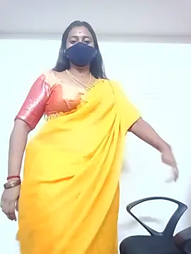 Snapshot of laxi_tamilponnu chatting on 07-22-26, 02:20 laxi tamilponnu online show from 07-22-26, 02:20
