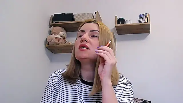 alisenties online show from 03-15-26, 04:13