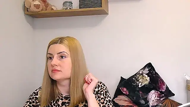 alisenties online show from 04-08-26, 03:45