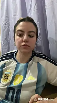 Snapshot of Canddygate chatting on 07-16-26, 01:55 Canddygate online show from 07-16-26, 01:55