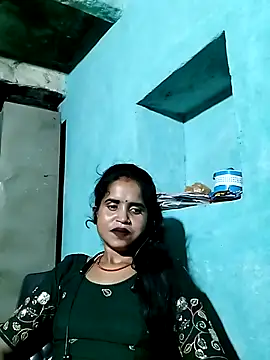 Snapshot of Simran_Love143 chatting on 07-20-26, 05:48 Simran Love143 online show from 07-20-26, 05:48