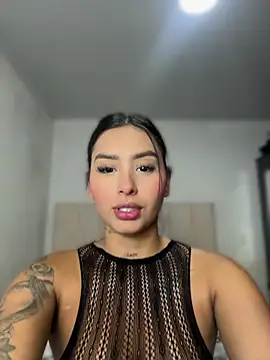 Snapshot of MiaaRoss chatting on 07-17-26, 11:53 MiaaRoss online show from 07-17-26, 11:53