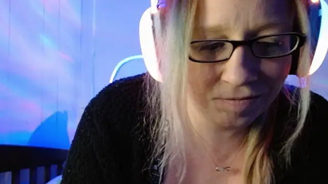 XxMs StarzxX online show from 01-16-25, 04:07