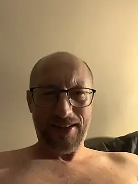 Snapshot of Rosbif69 chatting on 07-21-26, 11:18 Rosbif69 online show from 07-21-26, 11:18