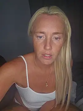 Snapshot of NaughtyMrsK26 chatting on 07-20-26, 11:29 NaughtyMrsK26 online show from 07-20-26, 11:29