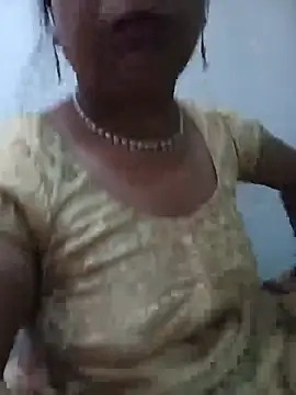 Snapshot of love_you_baby012 chatting on 08-01-26, 11:53 love you baby012 online show from 08-01-26, 11:53