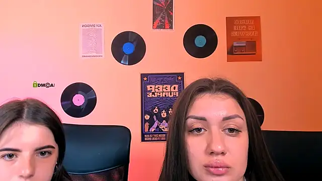 selena crystal online show from 07-19-26, 09:57
