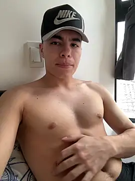 Snapshot of braw_fox chatting on 07-17-26, 10:14 braw fox online show from 07-17-26, 10:14