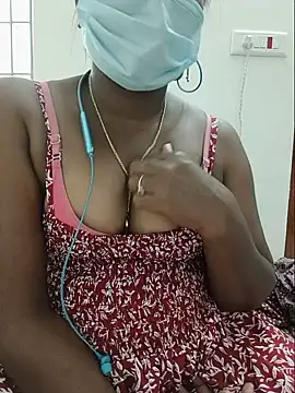 Snapshot of Sweety913 chatting on 07-20-26, 07:22 Sweety913 online show from 07-20-26, 07:22