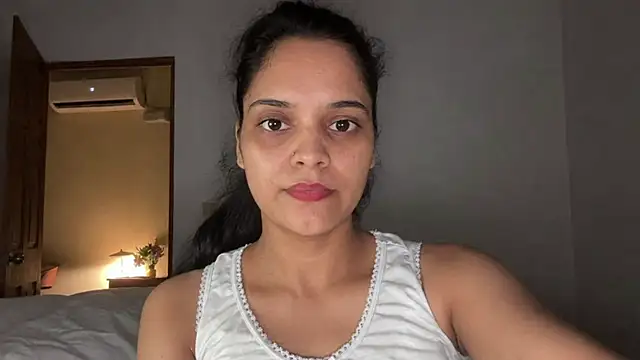 Snapshot of surili-294 chatting on 07-19-26, 03:21 surili-294 online show from 07-19-26, 03:21
