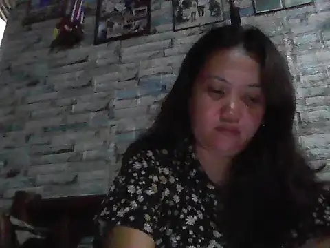 Snapshot of Lunasky05 chatting on 07-23-26, 01:31 Lunasky05 online show from 07-23-26, 01:31
