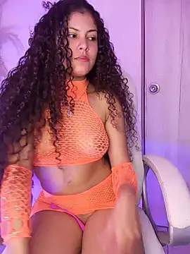 Snapshot of Bella_smith__ chatting on 07-28-26, 04:39 Bella smith online show from 07-28-26, 04:39