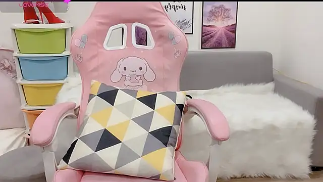 Snapshot of Katy_Bae chatting on 01-22-25, 03:52 Katy Bae online show from 01-22-25, 03:52