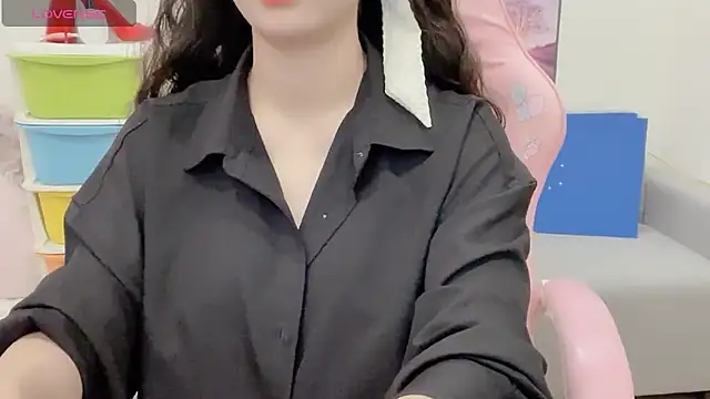 Snapshot of Katy_Bae chatting on 03-22-25, 06:43 Katy Bae online show from 03-22-25, 06:43