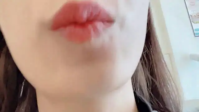 Snapshot of Katy_Bae chatting on 10-10-25, 04:33 Katy Bae online show from 10-10-25, 04:33