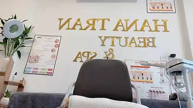 Snapshot of Katy_Bae chatting on 11-04-25, 04:44 Katy Bae online show from 11-04-25, 04:44