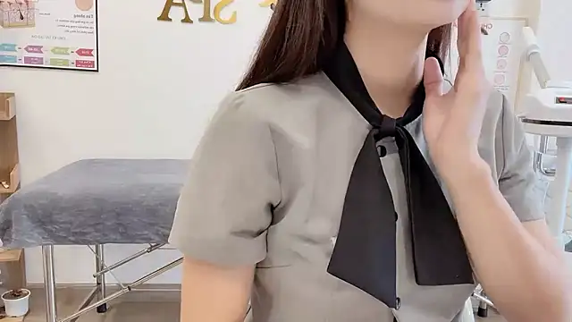 Snapshot of Katy_Bae chatting on 11-11-25, 05:07 Katy Bae online show from 11-11-25, 05:07