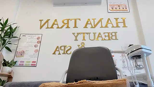 Snapshot of Katy_Bae chatting on 11-14-25, 04:22 Katy Bae online show from 11-14-25, 04:22