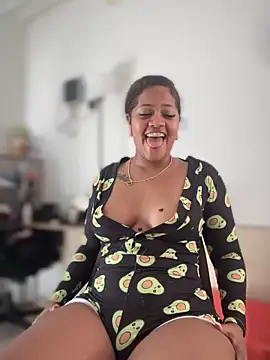 riri brunnete online show from 12-25-24, 07:56