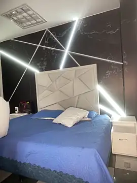 riri brunnete online show from 04-09-26, 04:12