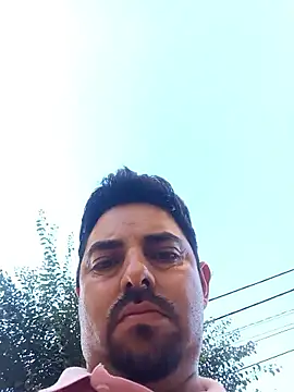 Snapshot of robredoj chatting on 01-10-26, 11:56 robredoj online show from 01-10-26, 11:56