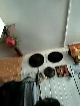 Snapshot of robredoj chatting on 02-12-26, 06:14 robredoj online show from 02-12-26, 06:14