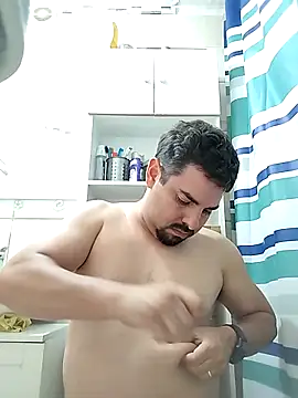 Snapshot of robredoj chatting on 03-12-26, 11:55 robredoj online show from 03-12-26, 11:55