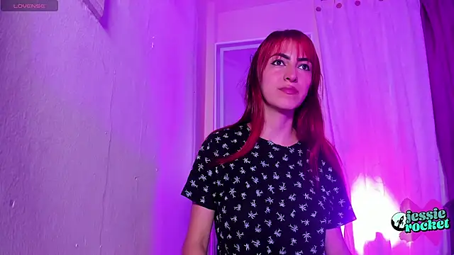 jessierocketx online show from 10-25-25, 02:56